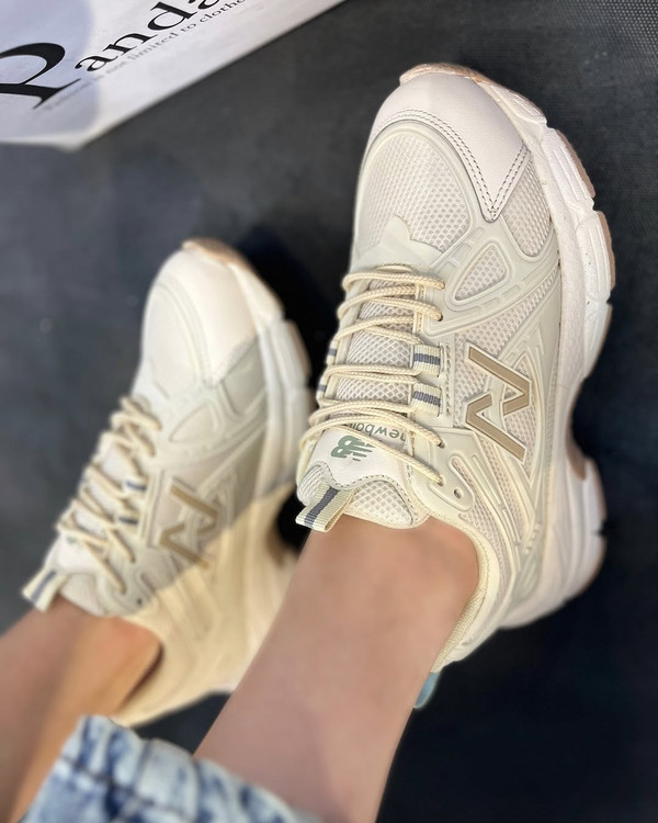 کفش زنانه نیوبالانس زیره پی یو NEWBALANCE WOMEN