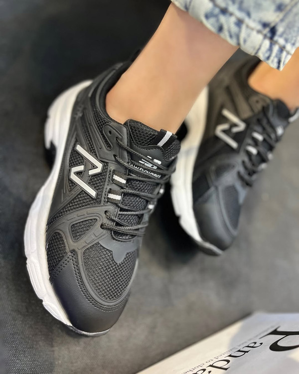 کفش زنانه نیوبالانس زیره پی یو NEWBALANCE WOMEN