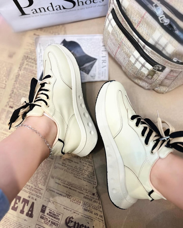 کفش زنانه نیوبالانس دوبند زیره پی یو new balance women