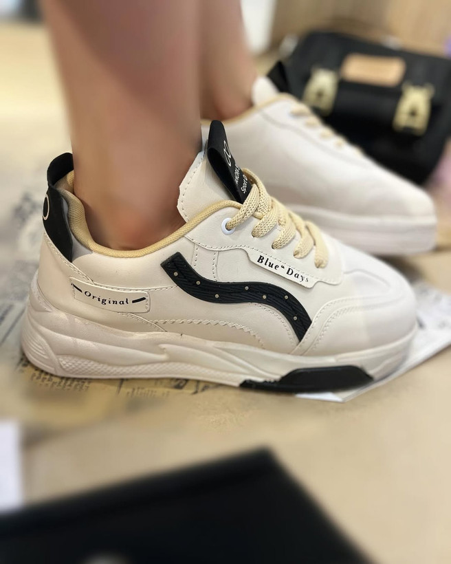 کفش زنانه نگینی رویه چرم زیره پی یو adidas women