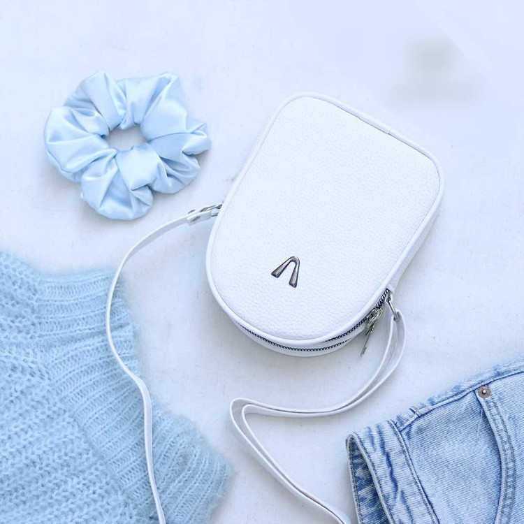 کیف زنانه پاسپورتی ویکتوریا مدل عمودی BAG WOMEN