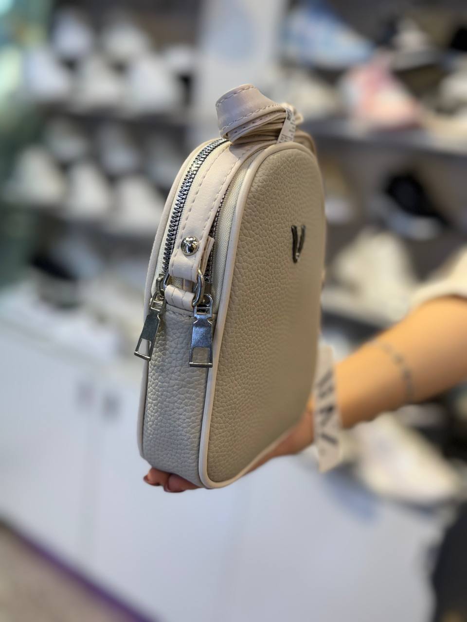 کیف زنانه پاسپورتی ویکتوریا مدل عمودی BAG WOMEN