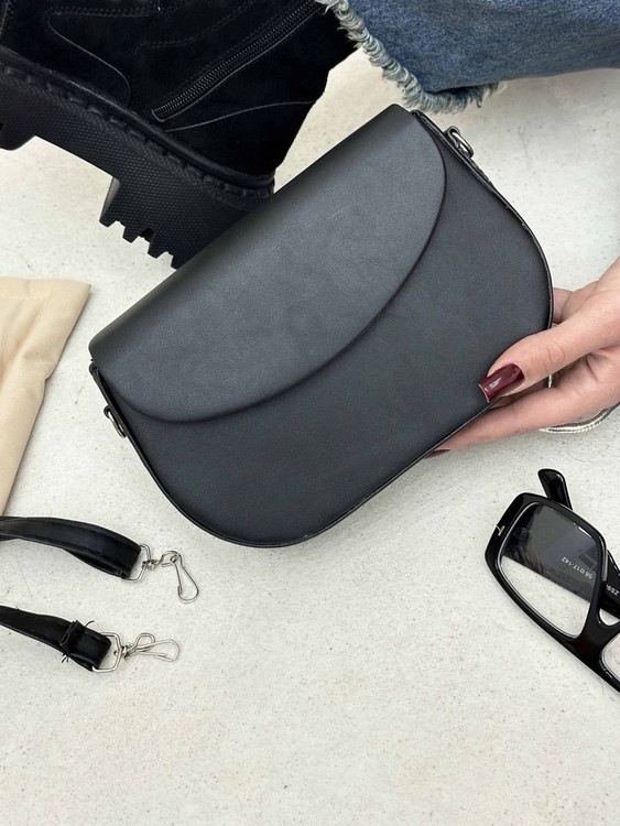 کیف دوشی زنانه مدل نیمدایره مینیمال | مشکی، کرم، نسکافهای، موکا