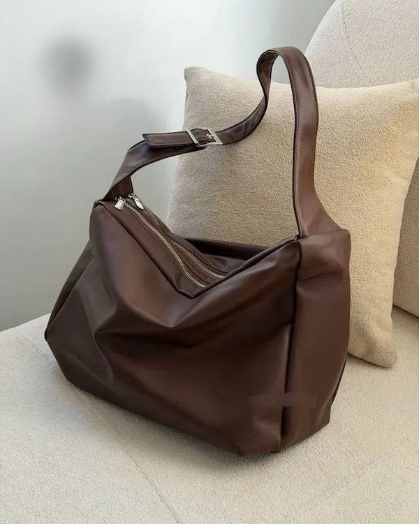 کیف دوشی زنانه مدل اسلوچی مینیمال | نسکافهای، موکا، مشکی، کرم