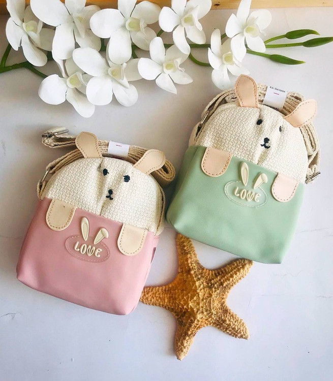 کیف دوشی دخترانه عروسکی خرگوشی | فانتزی و سبک | رنگبندی قرمز، سبز، طوسی و صورتی 🎀 English Title: Cute Bunny Girls