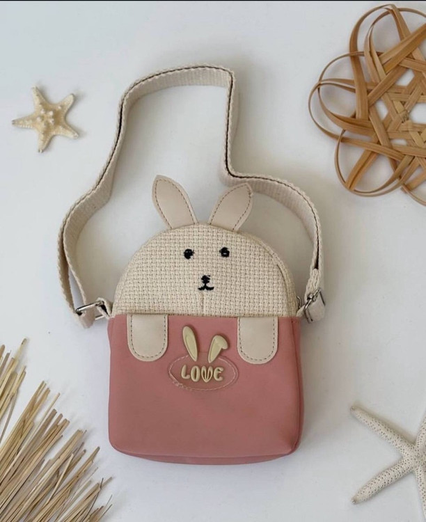 کیف دوشی دخترانه عروسکی خرگوشی | فانتزی و سبک | رنگبندی قرمز، سبز، طوسی و صورتی 🎀 English Title: Cute Bunny Girls