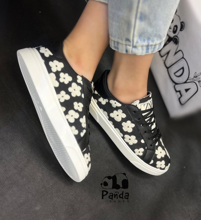 کتانی زنانه زارا گلدار زیره PU | سایز 37 تا 40