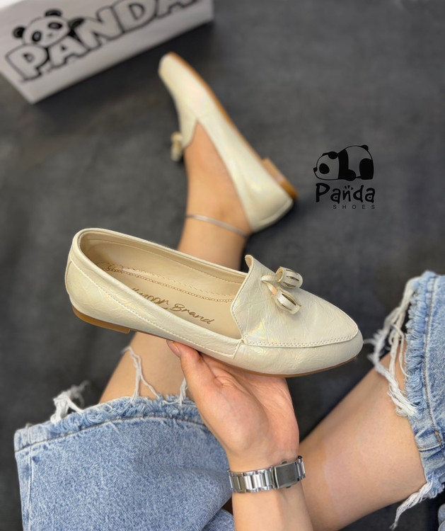 کفش زنانه طرح کالج منگوله دار رویه ورنی