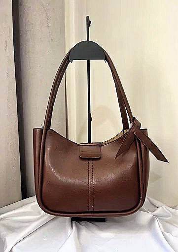 کیف زنانه مدل پاپیون همراه با کیف لوازم آرایش womens bag