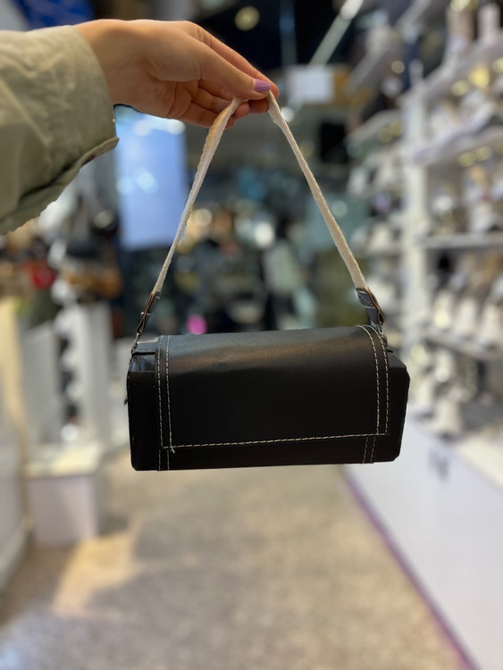 کیف زنانه مینیمال حراجی | دارای بند دوشی و دستی در رنگ طوسی و مشکی