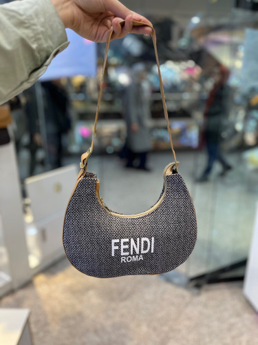 کیف زنانه مدل فندی روما هلالی شیک