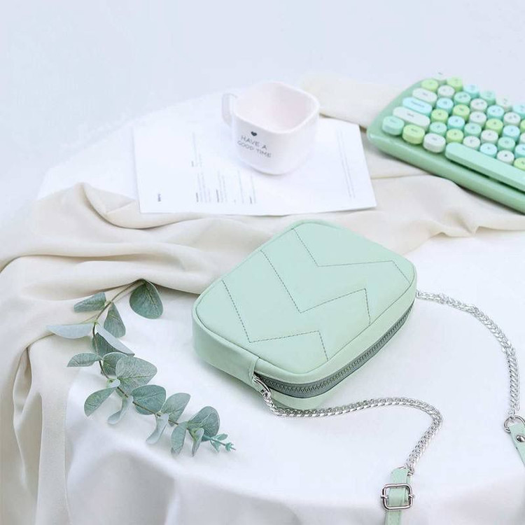 کیف دوشی دخترانه مدل زیگزاگ | سبک و کاربردی