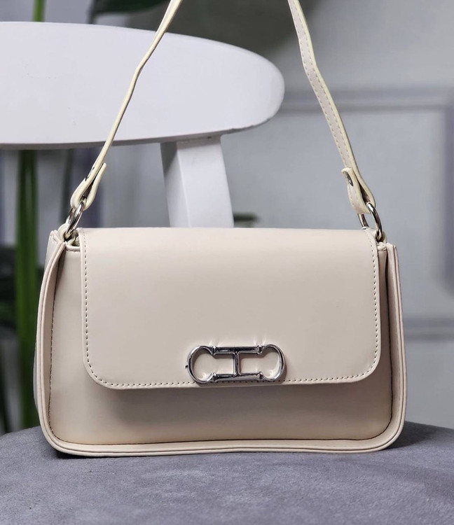 کیف دستی زنانه چرم درجهیک با یراق خارجی