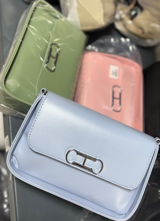 کیف دستی زنانه چرم درجهیک با یراق خارجی