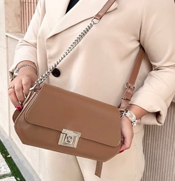 کیف رودوشی زنانه مجلسی چرم درجه یک