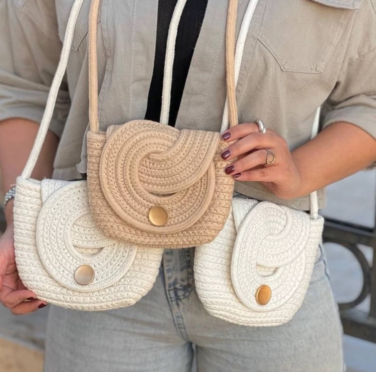 کیف رودوشی زنانه طرح حصیری مدرن