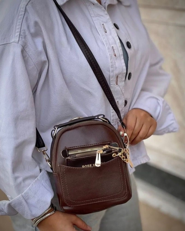 کیف رودوشی زنانه چرمی مدل مینیمال اسپرت