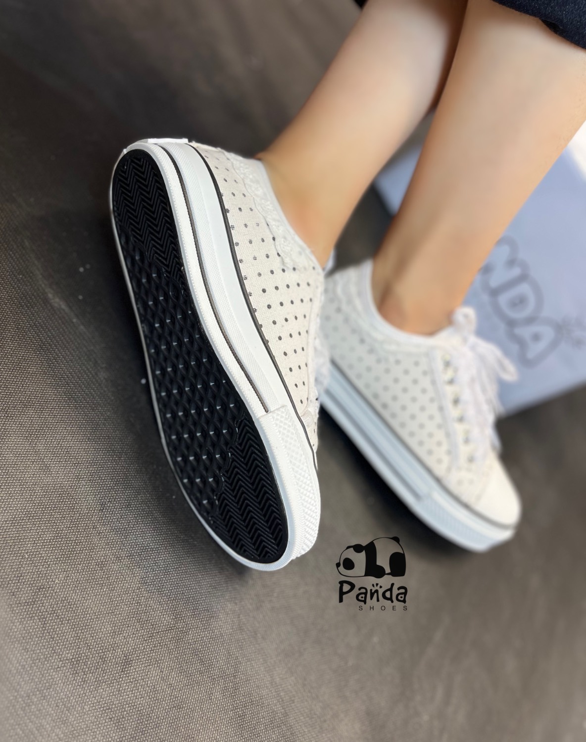👟 کفش دخترانه طرح الاستار گیپوری | شیک، سبک و اقتصادی 🤍🖤