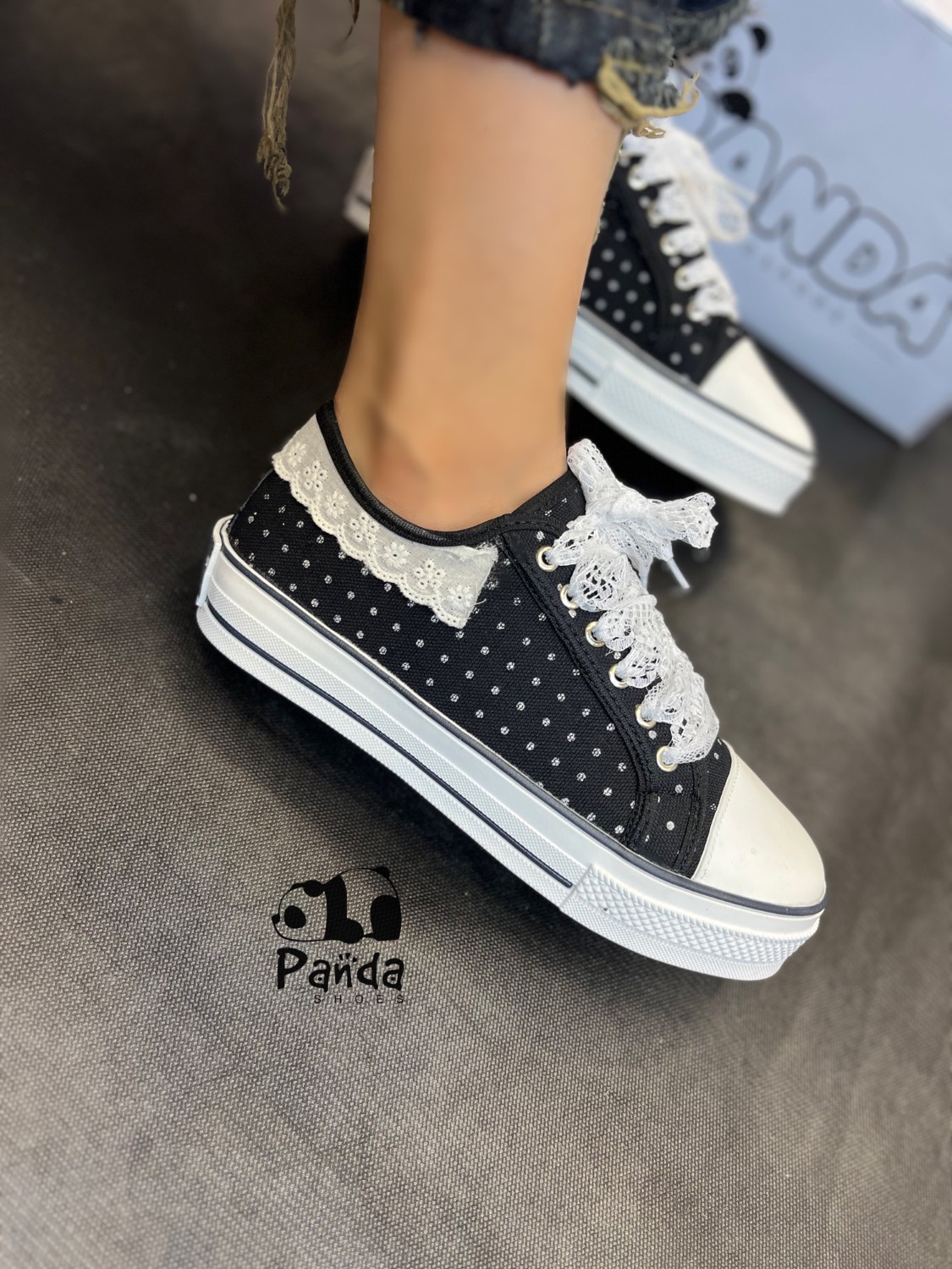 👟 کفش دخترانه طرح الاستار گیپوری | شیک، سبک و اقتصادی 🤍🖤